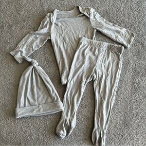 Solly baby 3 piece outfit slate blue sleeper set